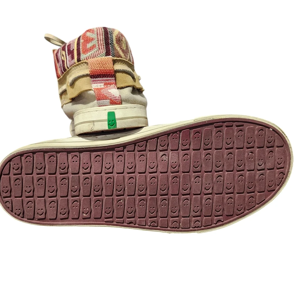 Sanuk Mens High Top Canvas and Leather Loafers size 9